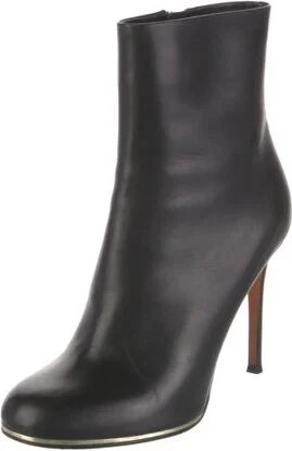 Givenchy - Image 2