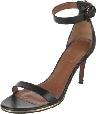 Givenchy - Image 2