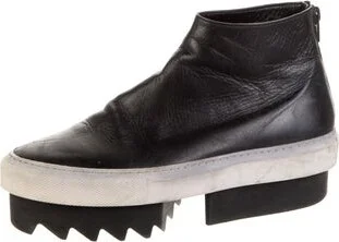 Givenchy - Image 2