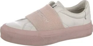 Givenchy - Image 2