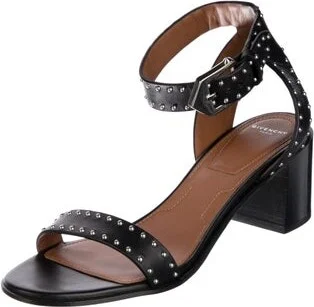 Givenchy - Image 2