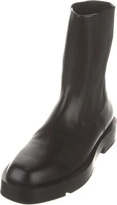 Givenchy - Image 2