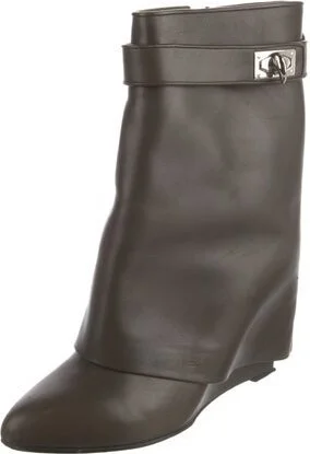 Givenchy - Image 2