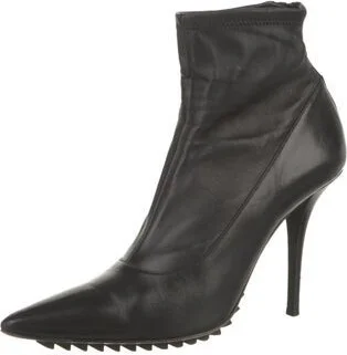 Givenchy - Image 2