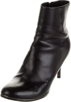 Givenchy - Image 2