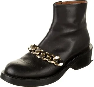 Givenchy - Image 2