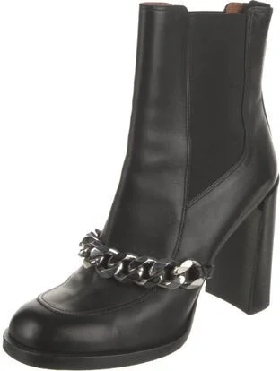 Givenchy - Image 2