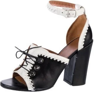 Givenchy - Image 2