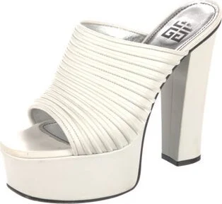 Givenchy - Image 2