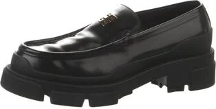 Givenchy - Image 2
