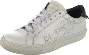 Givenchy - Image 2