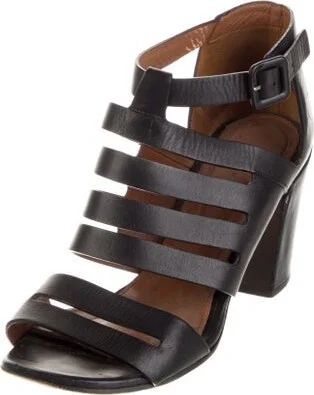 Givenchy - Image 2