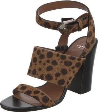 Givenchy - Image 2