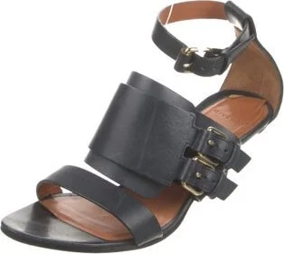 Givenchy - Image 2