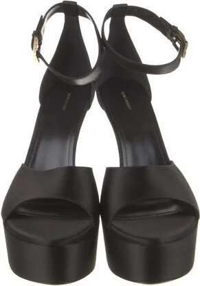 Givenchy - Image 2