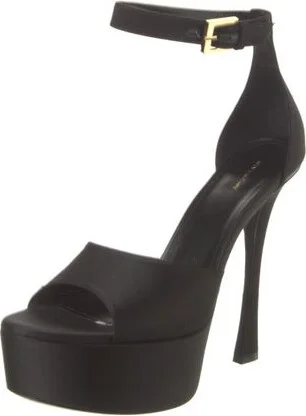 Givenchy - Image 2