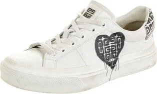 Givenchy - Image 2