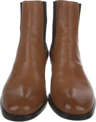 Givenchy - Image 2