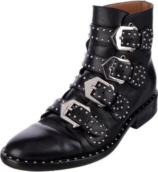 Givenchy - Image 2