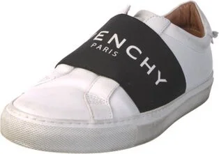 Givenchy - Image 2