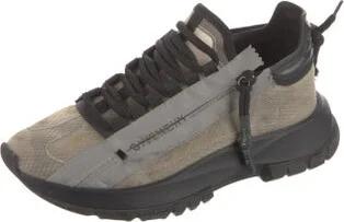 Givenchy - Image 2
