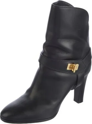 Givenchy - Image 2