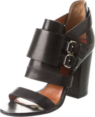 Givenchy - Image 2