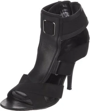 Givenchy - Image 2