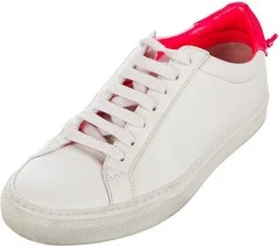 Givenchy - Image 2
