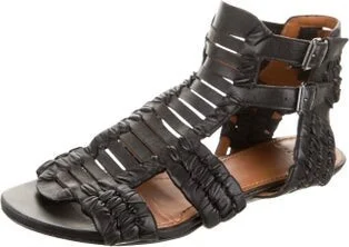 Givenchy - Image 2