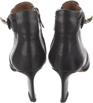 Givenchy - Image 2