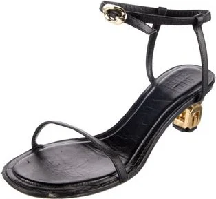 Givenchy - Image 2