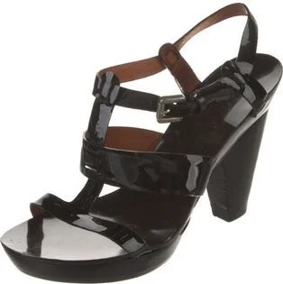 Givenchy - Image 2