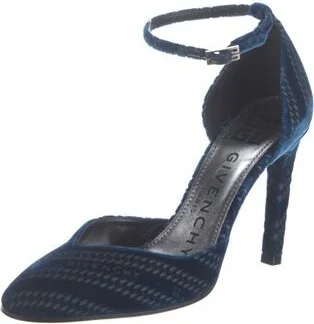 Givenchy - Image 2