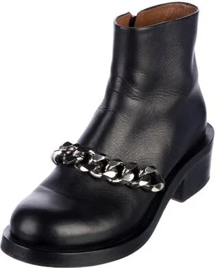 Givenchy - Image 2