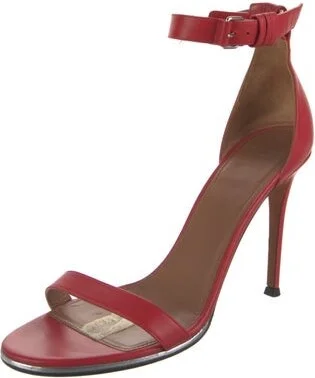 Givenchy - Image 2