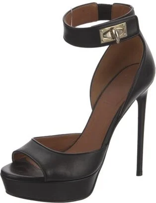 Givenchy - Image 2