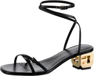 Givenchy - Image 2