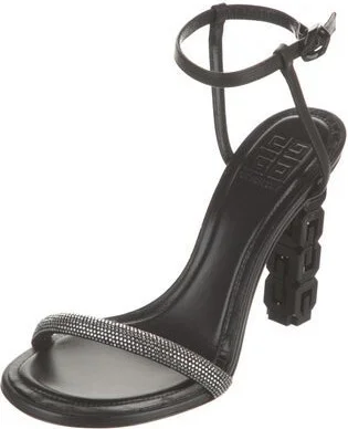 Givenchy - Image 2
