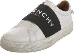 Givenchy - Image 2
