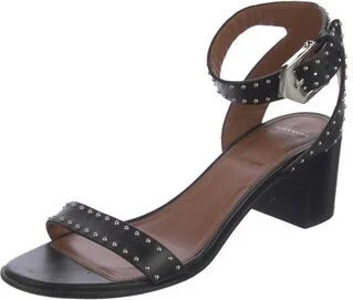 Givenchy - Image 2