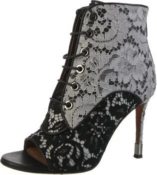 Givenchy - Image 2