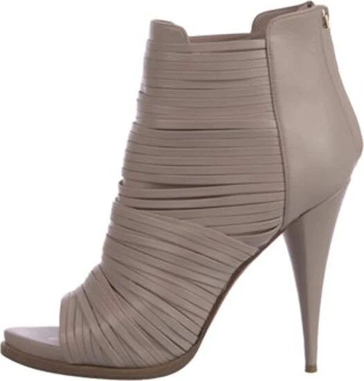 Neutrals, Pink