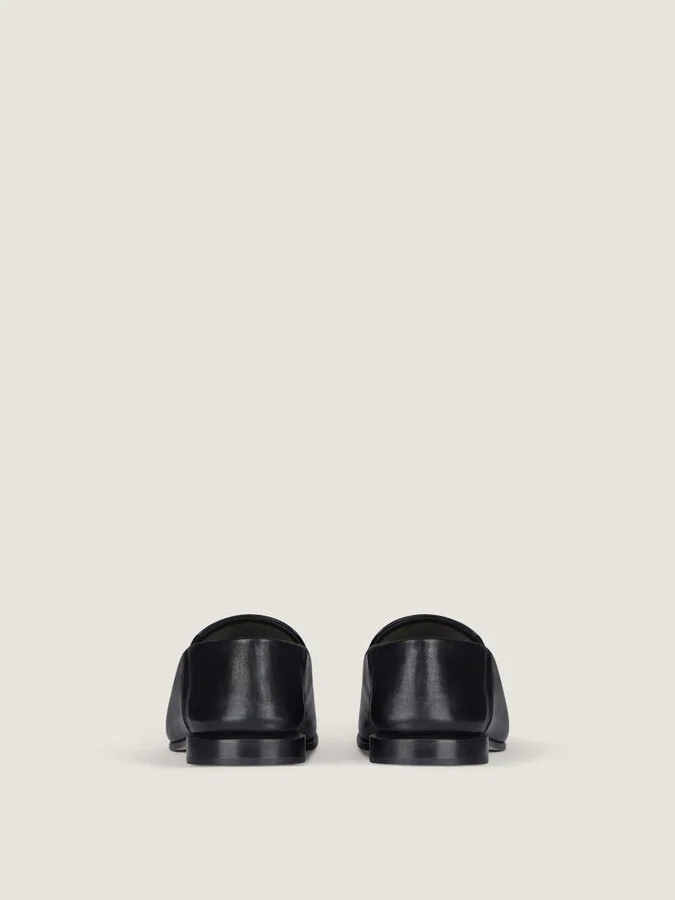 Givenchy "Label" Leather Loafers - Image 5