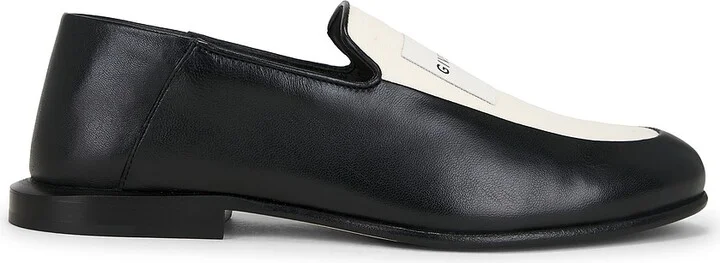 Givenchy Label Loafer in Black