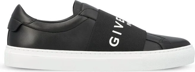 Givenchy Logo Detailed Low-Top Sneakers