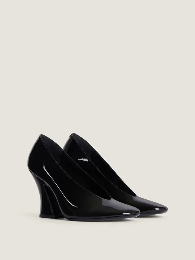 Givenchy Sculpted Pump Shoes - Image 2
