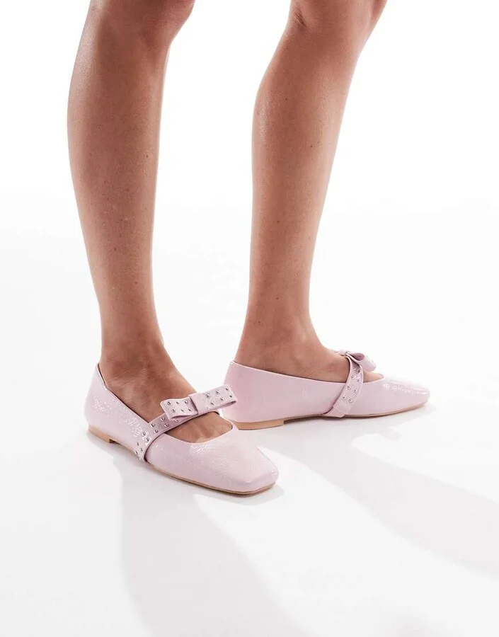 Glamorous ballerina flats with bow detail in pink
