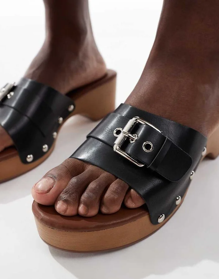 Glamorous clog sandals with buckles in black - Image 2