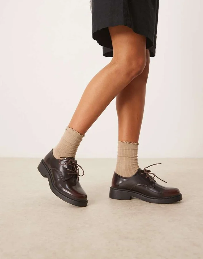 Glamorous derby lace-up shoes in brown